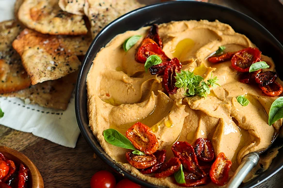 Roasted Tomato & Basil Hummus