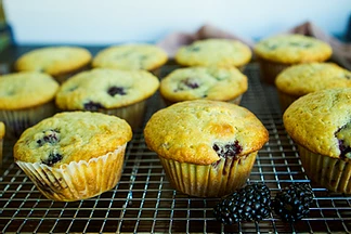 Blackberry-Buttermilk Muffin Cakes