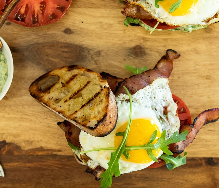 Fried-Egg BLT with Arugula Aioli