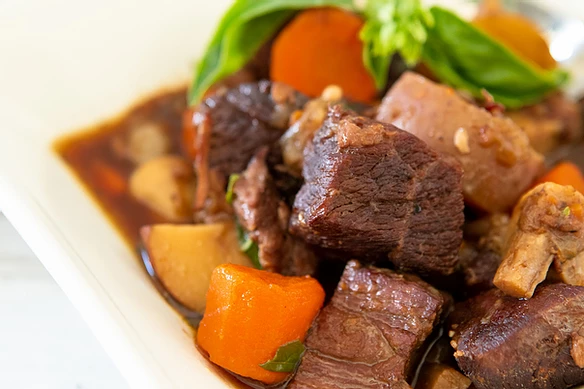 Winter Beef Stew with Carrots & Mushrooms