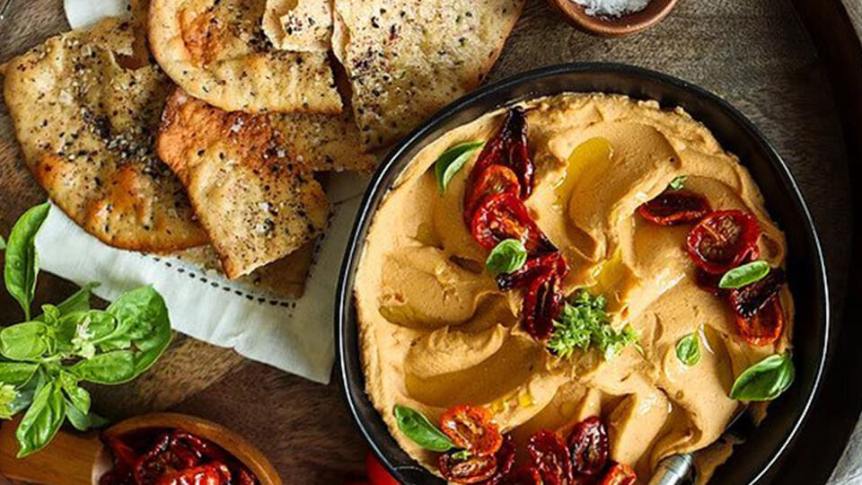 Roasted Tomato & Basil Hummus