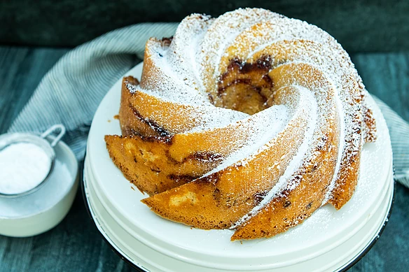 Strawberry Hibiscus Swirl Cake