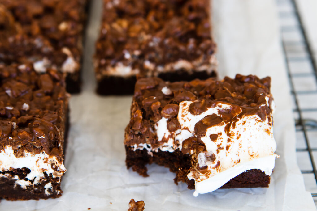 Killer Crunch Brownies | The Fancy Pants Kitchen