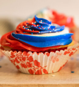 Fourth of July White Chocolate Confetti Cupcakes