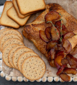 Baked Brie with Caramelized Fruit