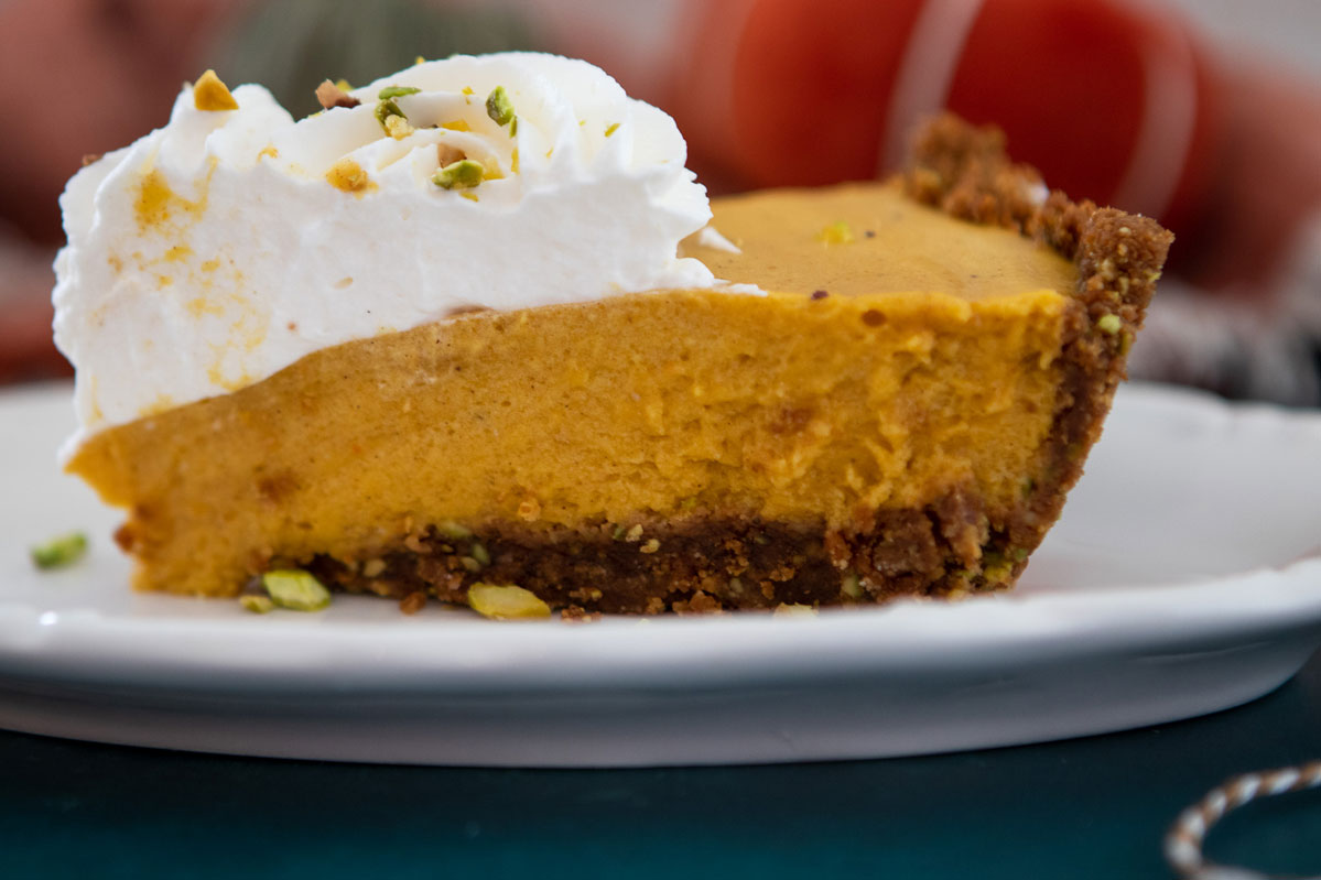 Biscoff Pumpkin Chiffon Pie The Fancy Pants Kitchen