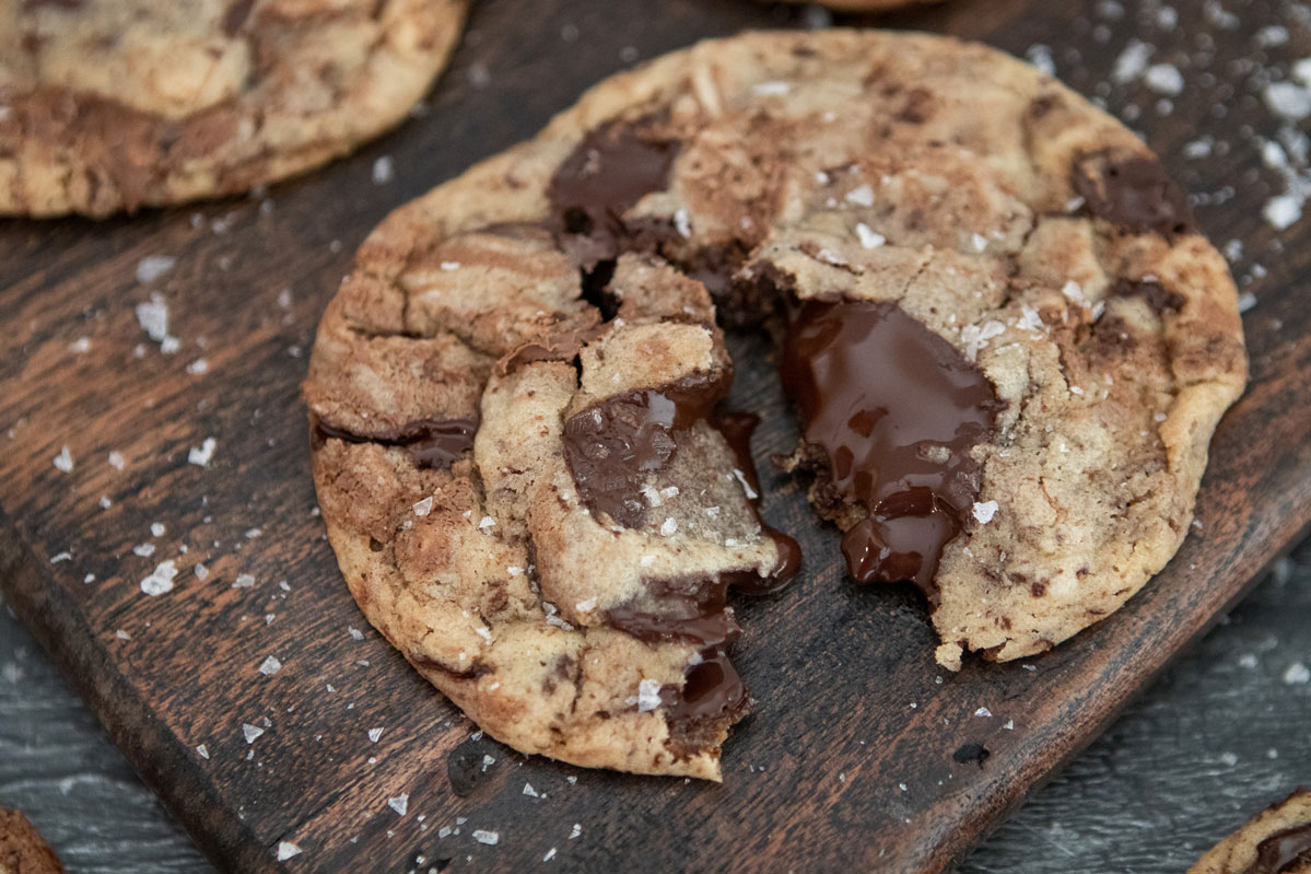 30 minute Chewy Chocolate Cookies - Cloudy Kitchen