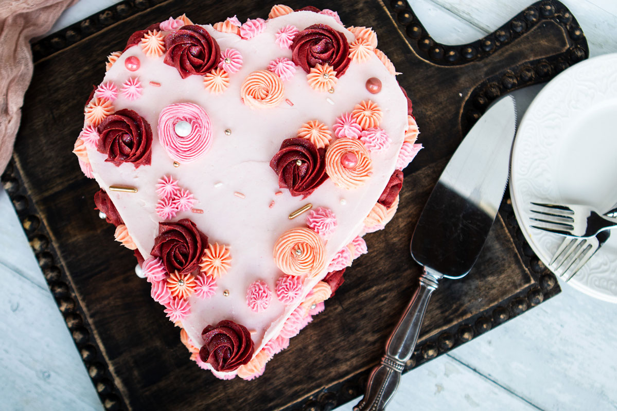 Strawberry Heart Shaped Cake – Hot Breads