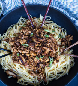 Spicy Garlic Noodles with Crumbled Tofu