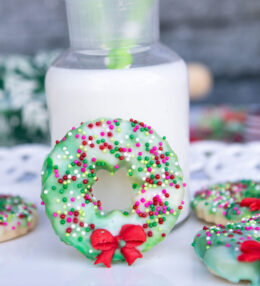 Christmas Wreath Shortbread Cookies