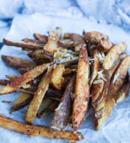 Crispy Garlic Parmesan Fries