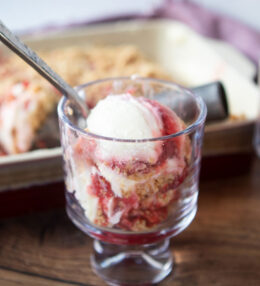 Scoopable Strawberry Cheesecake