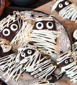 Chocolate Mummy Cookie Bars